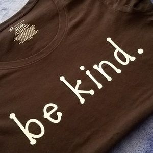 New freshly printed Be Kind. DARK GREY Shirt Sz. M